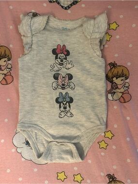 Disney Minnie Mouse Ruffle Sleeve One-Piece - Light Gray with Pink & Blue